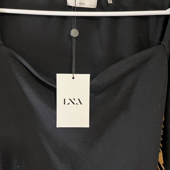 Elegant Black Women's Top new with tags - Picture 3 of 4